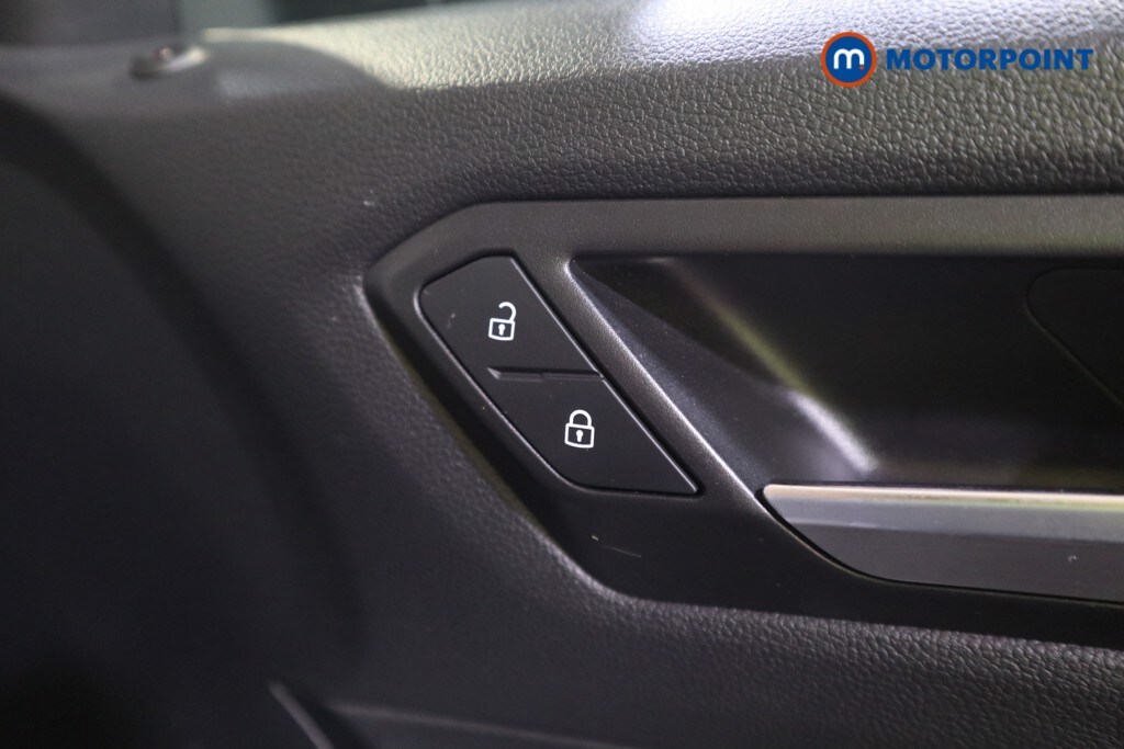 Used Volkswagen T-Roc 2020 for sale - 77171199: Photo 22