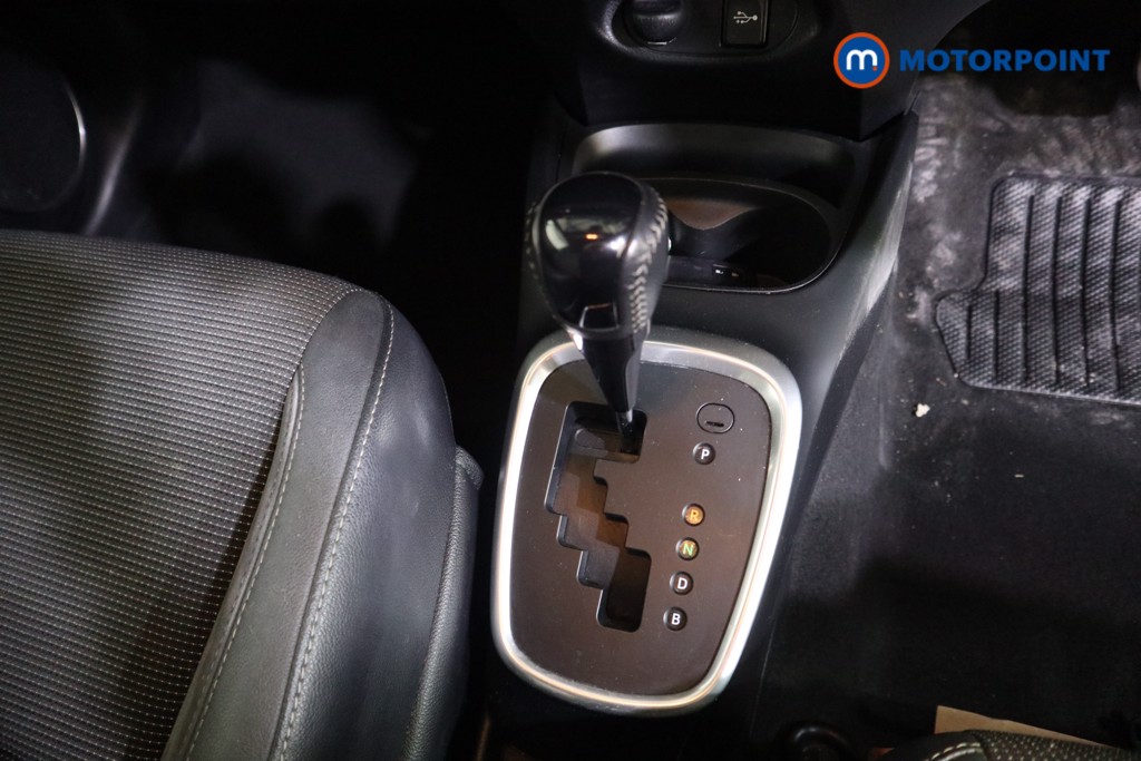 Used Toyota Yaris 2017 for sale - 77703200: Photo 17