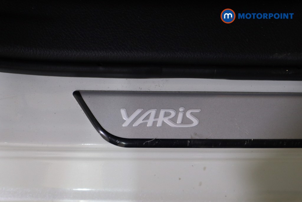 Used Toyota Yaris 2017 for sale - 77703200: Photo 27