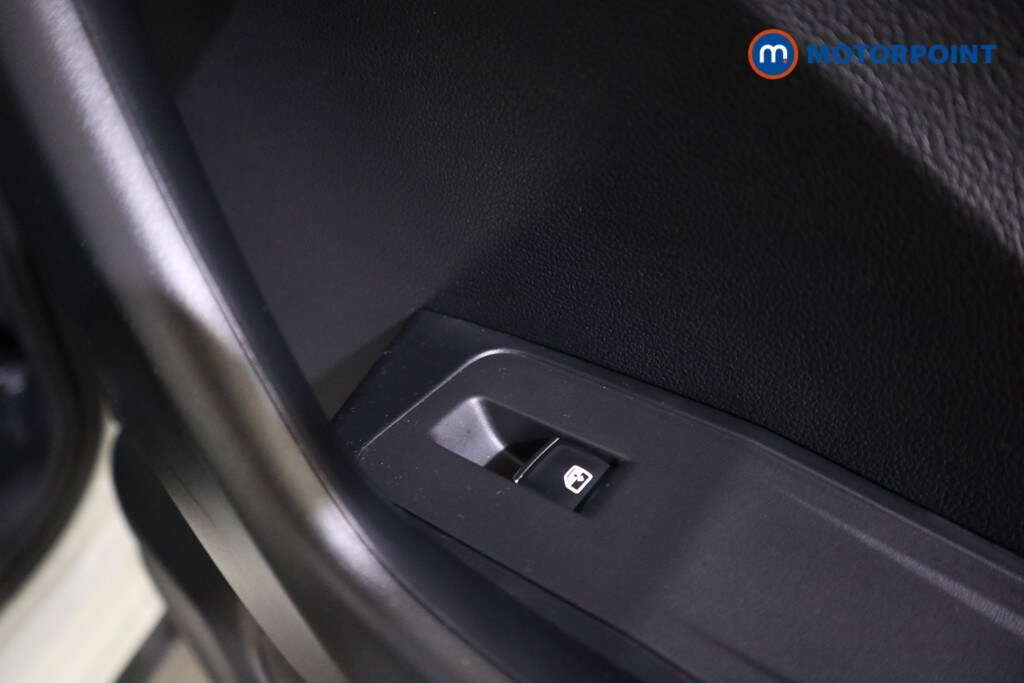 Used Volkswagen T-Roc 2021 for sale - 77367953: Photo 26