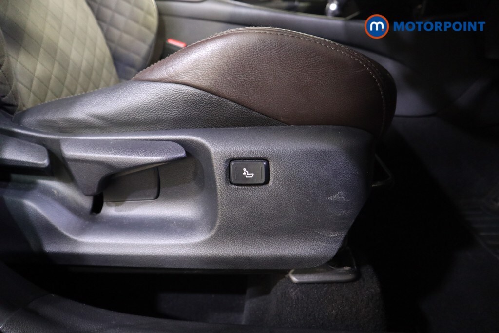 Used Toyota C-HR 2018 for sale - 77446524: Photo 23