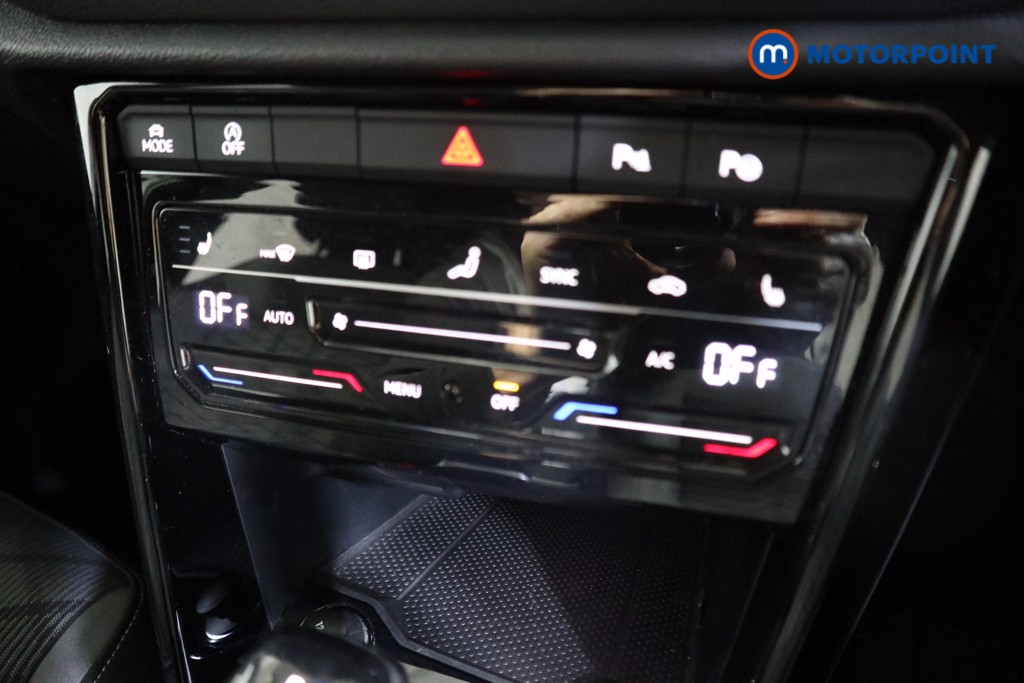 Used Volkswagen T-Roc 2022 for sale - 76862737: Photo 16