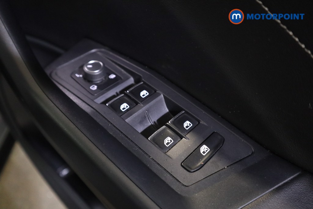 Used Volkswagen T-Roc 2022 for sale - 76862737: Photo 21