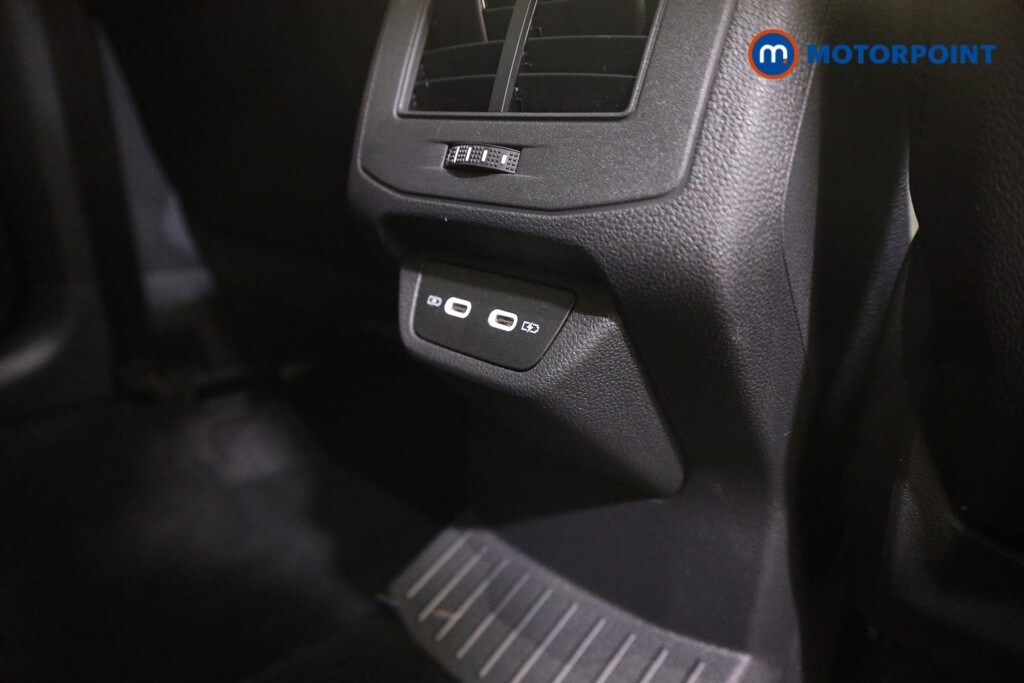 Used Volkswagen T-Roc 2022 for sale - 76862737: Photo 27