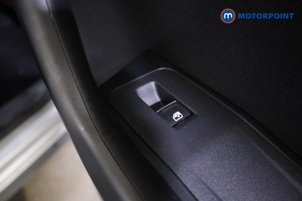 Used Volkswagen T-Roc 2022 for sale - 76862737: Photo 28