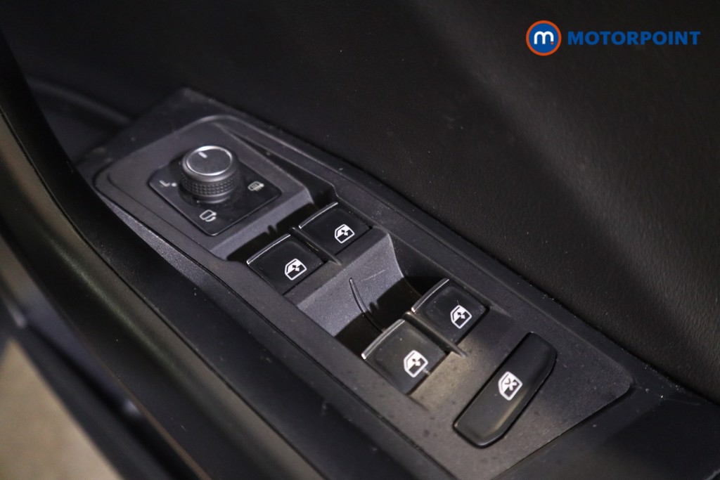 Used Volkswagen T-Roc for sale - 77676820: Photo 23