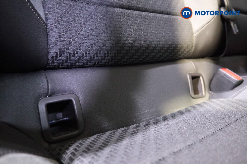 Used Volkswagen T-Roc for sale - 77676820: Photo 28