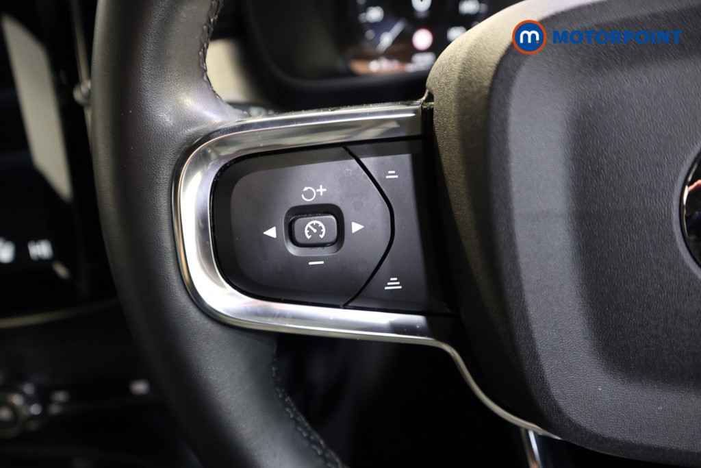 Used Volvo XC40 for sale - 77221302: Photo 11