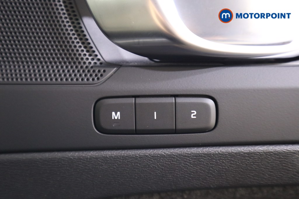 Used Volvo XC40 for sale - 77221302: Photo 21