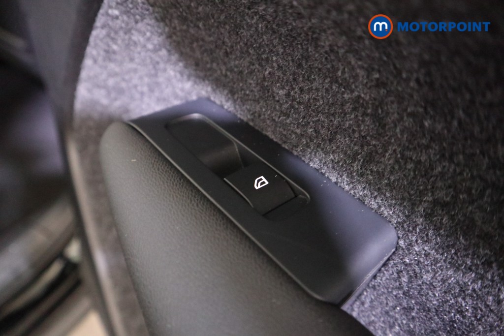 Used Volvo XC40 for sale - 77221302: Photo 29