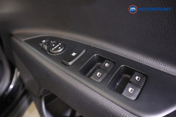 Used Kia Stonic 2019 for sale - 76180646: Photo 19