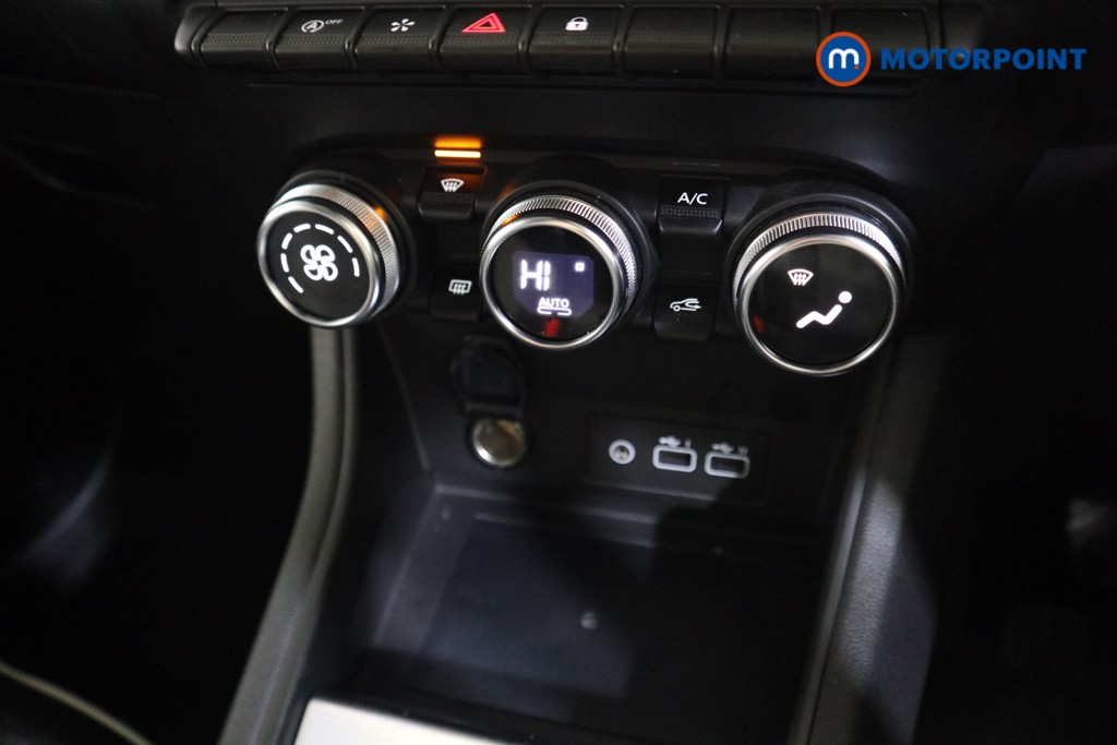 Used Renault Captur 2024 for sale - 76807937: Photo 15