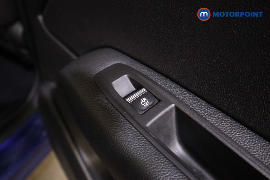 Used Renault Captur 2024 for sale - 76807937: Photo 24