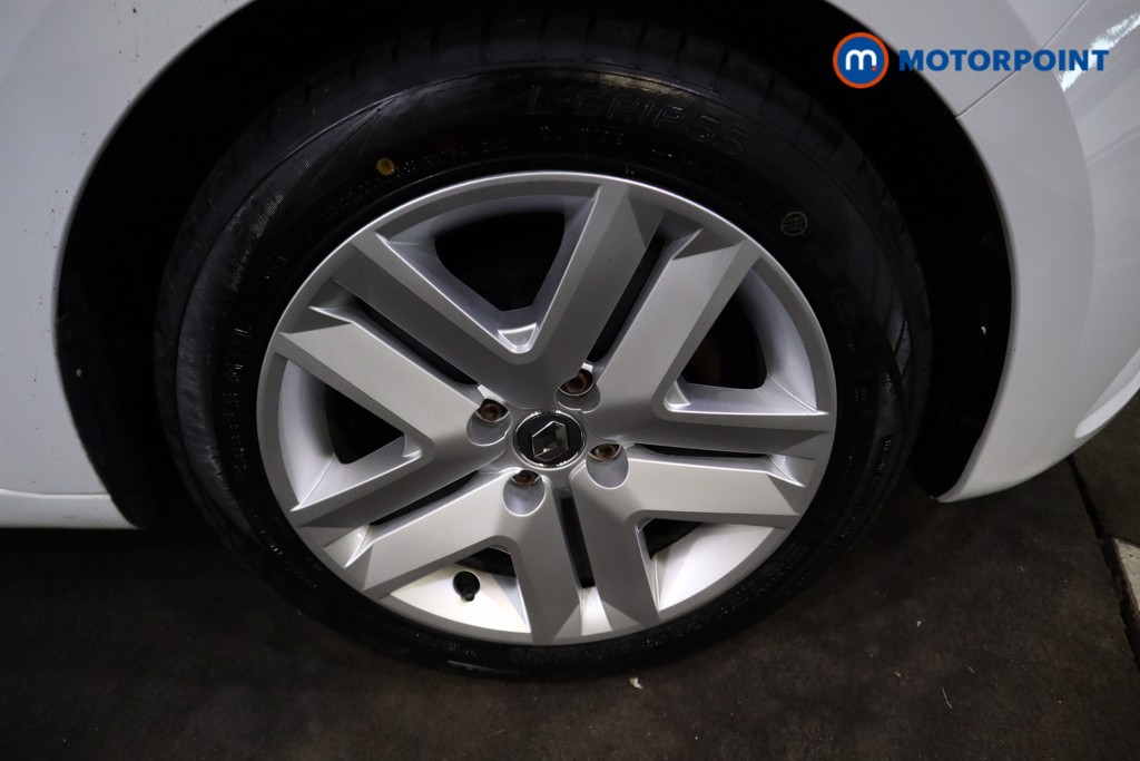 Used Renault Clio 2020 for sale - 77878539: Photo 27