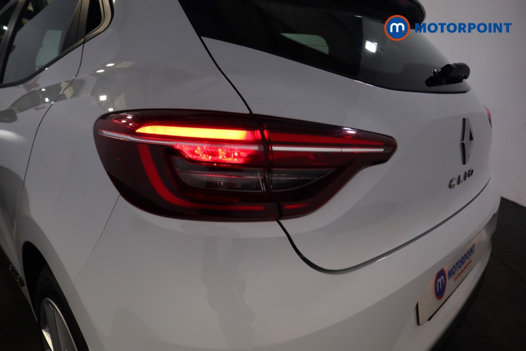 Used Renault Clio 2020 for sale - 77878539: Photo 30