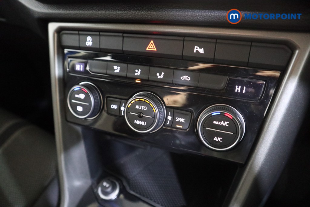 Used Volkswagen T-Roc 2021 for sale - 76453078: Photo 15