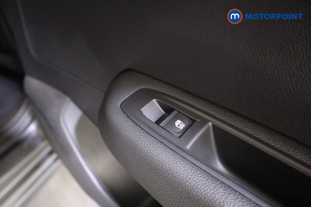 Used Renault Clio 2023 for sale - 77026182: Photo 24