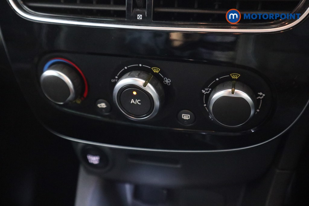 Used Renault Clio 2019 for sale - 77152289: Photo 15