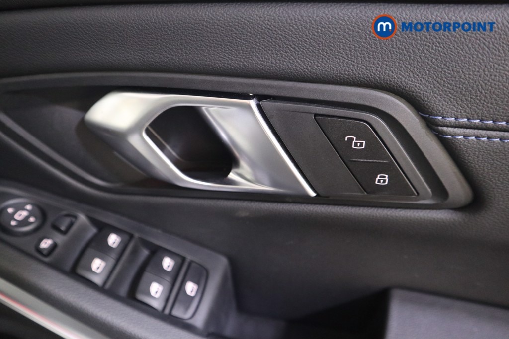 Used BMW 3 Series 2023 for sale - 76706938: Photo 22