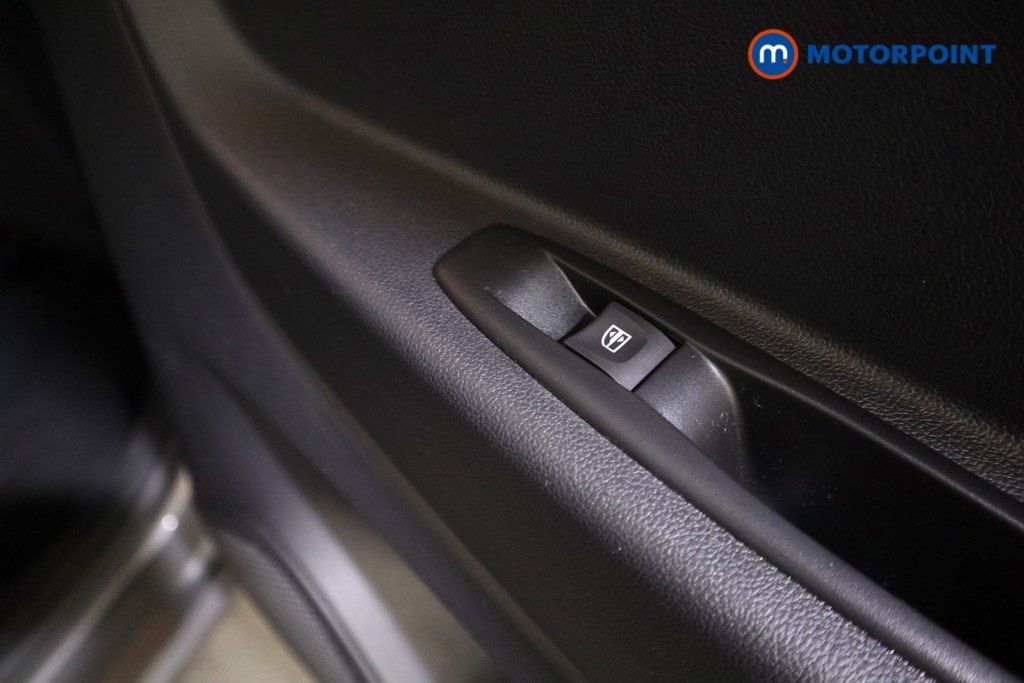 Used Renault Captur 2018 for sale - 76491527: Photo 16