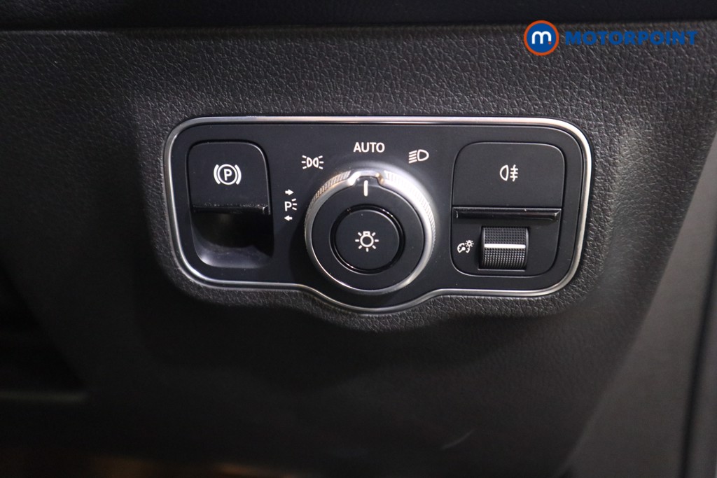 Used Mercedes-Benz GLB 2020 for sale - 76641309: Photo 18