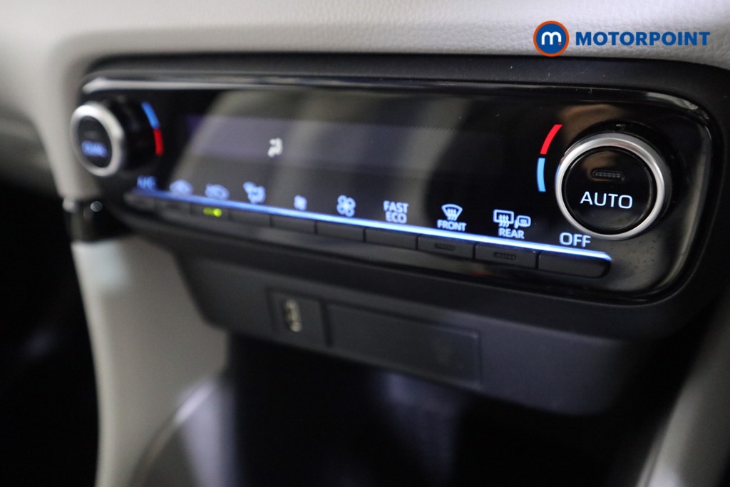 Used Toyota Yaris 2022 for sale - 76603655: Photo 11