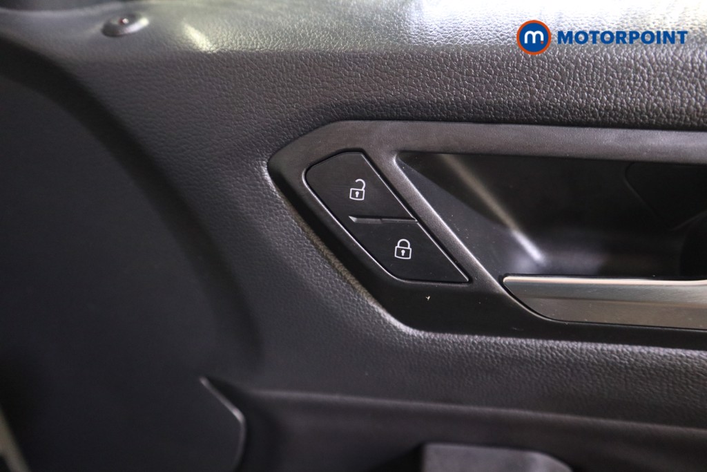 Used Volkswagen T-Roc 2023 for sale - 78095492: Photo 21