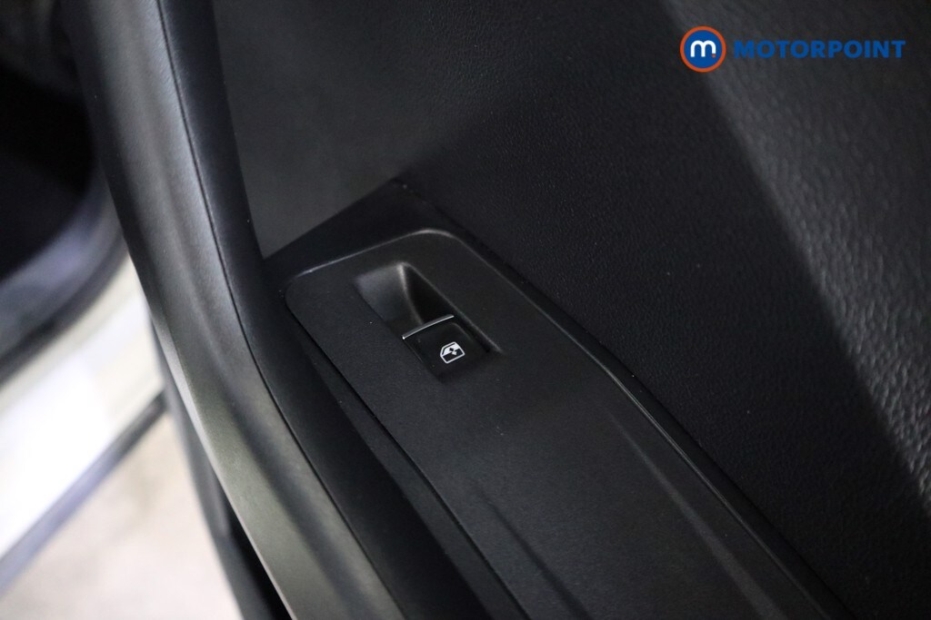 Used Volkswagen T-Roc 2023 for sale - 78095492: Photo 28