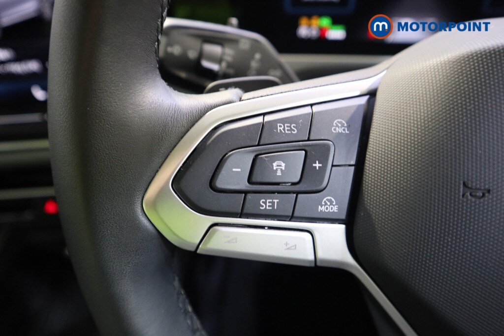 Used Volkswagen Passat 2025 for sale - 76252959: Photo 11