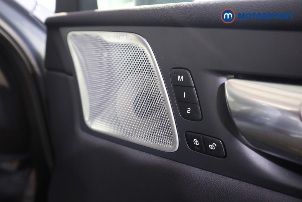 Used Volvo XC60 2022 for sale - 76628469: Photo 19