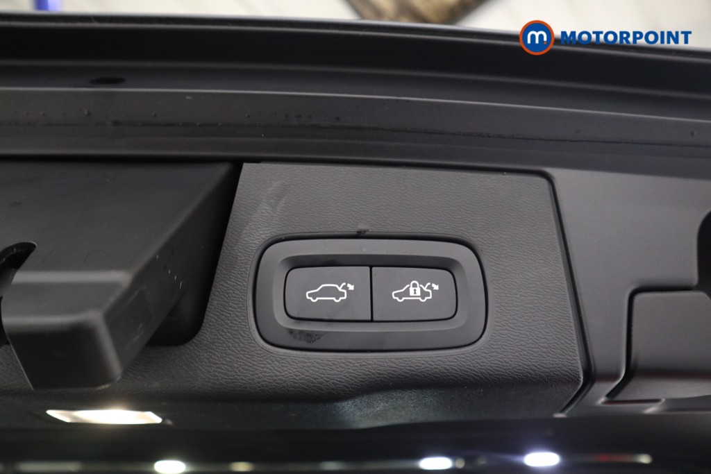 Used Volvo XC60 2022 for sale - 76628469: Photo 30