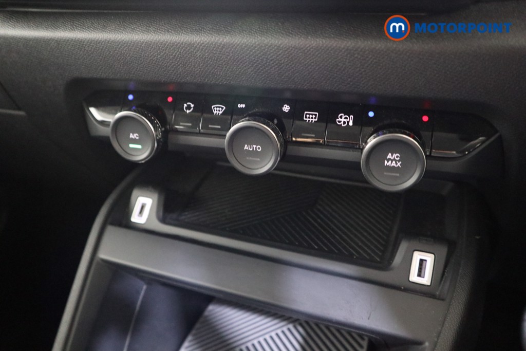 Used Citroen C4 2024 for sale - 76984963: Photo 15