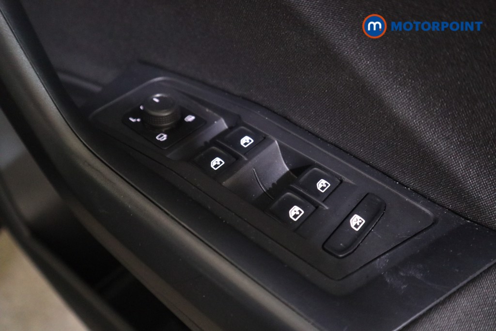 Used Volkswagen T-Roc 2023 for sale - 76782597: Photo 20