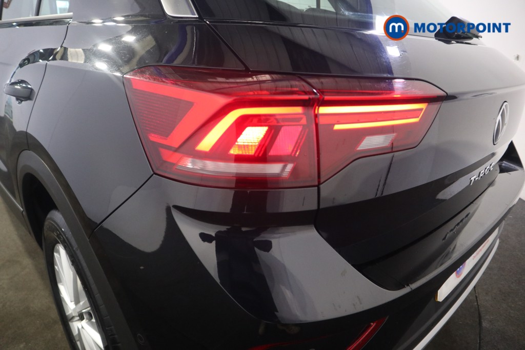 Used Volkswagen T-Roc 2023 for sale - 76782597: Photo 32