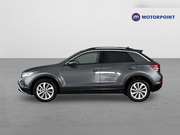 Used Volkswagen T-Roc 2025 for sale - 79572570: Photo