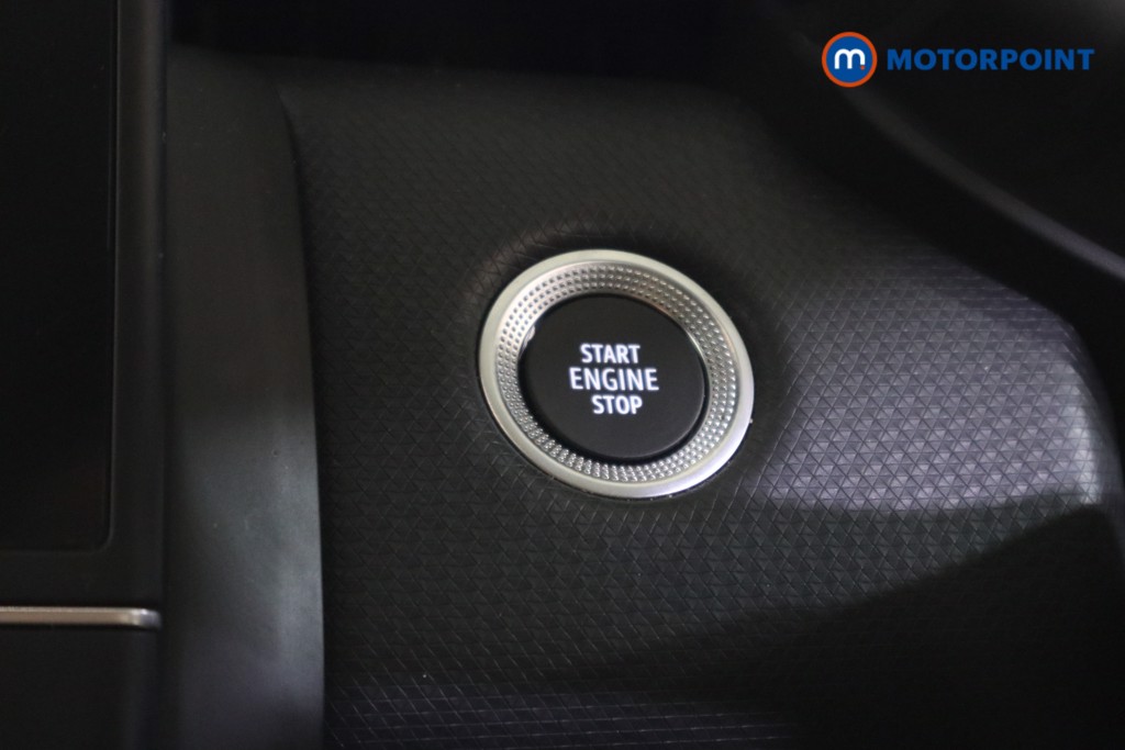 Used Renault Clio 2023 for sale - 78052599: Photo 18