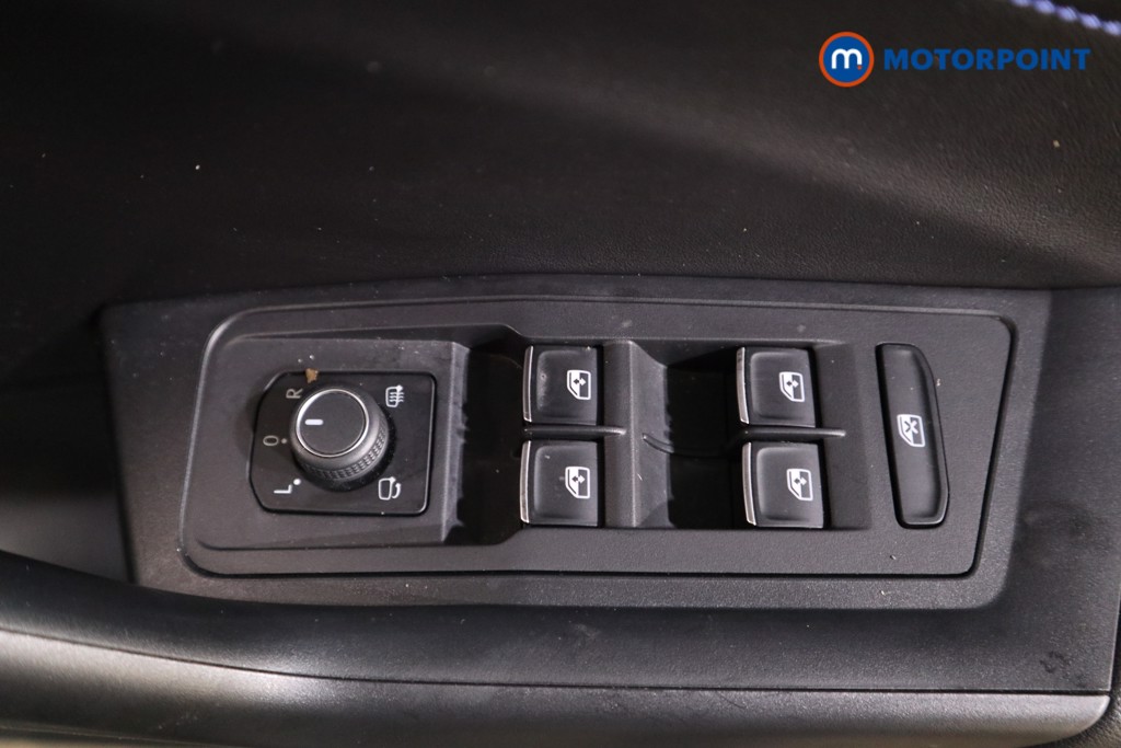 Used Volkswagen T-Roc 2022 for sale - 77582253: Photo 24