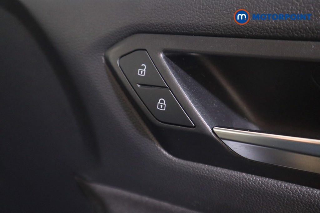 Used Volkswagen T-Roc 2022 for sale - 77033925: Photo 19