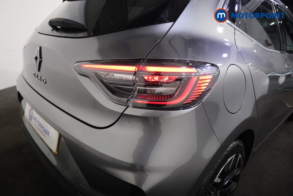 Used Renault Clio for sale - 76969312: Photo 33