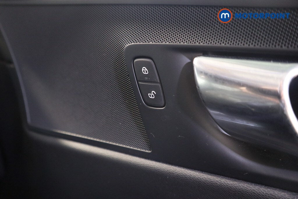 Used Volvo XC60 2021 for sale - 76394782: Photo 19