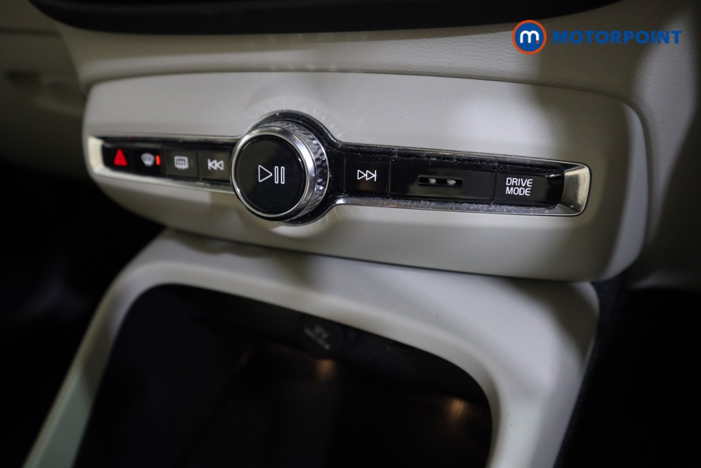 Used Volvo XC40 2020 for sale - 76862681: Photo 16