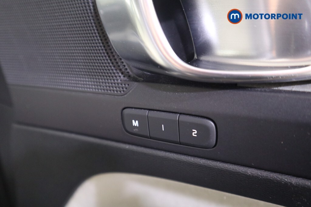 Used Volvo XC40 2020 for sale - 76862681: Photo 21