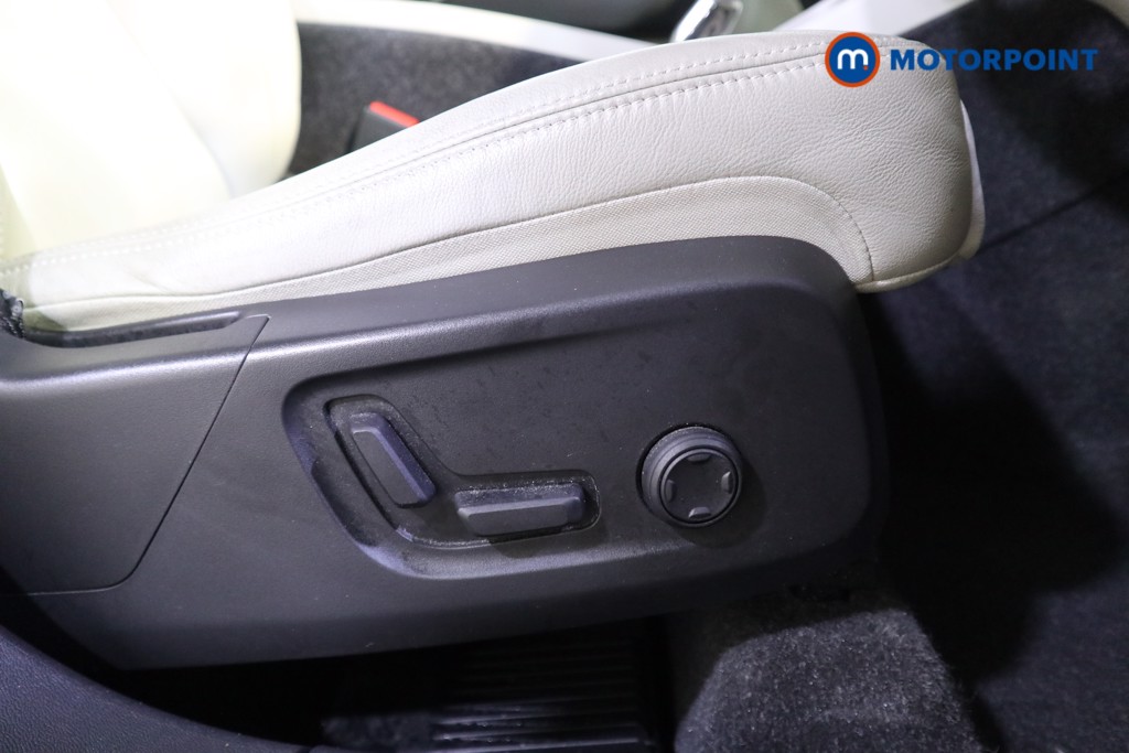 Used Volvo XC40 2020 for sale - 76862681: Photo 23