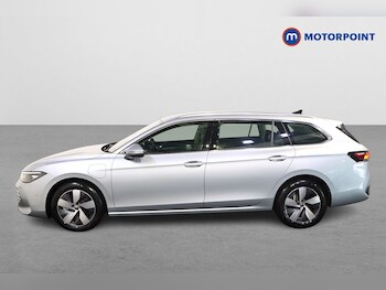 Used Volkswagen Passat 2025 for sale - 75935471: Photo