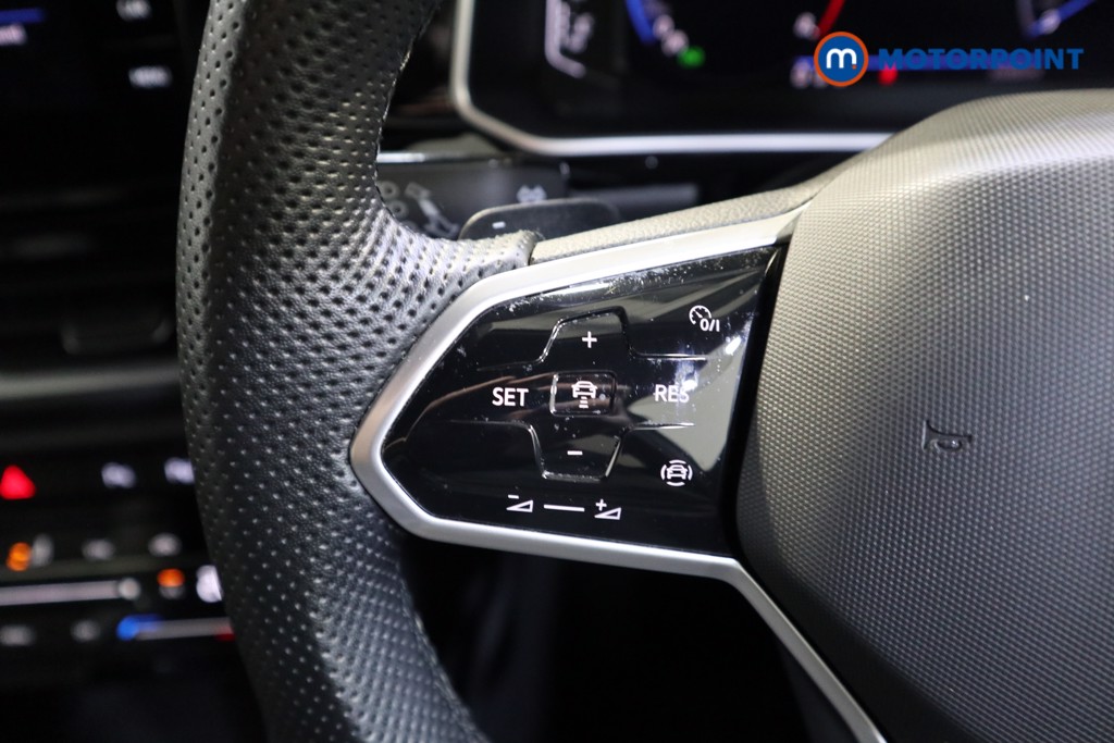 Used Volkswagen T-Roc 2023 for sale - 76933872: Photo 11