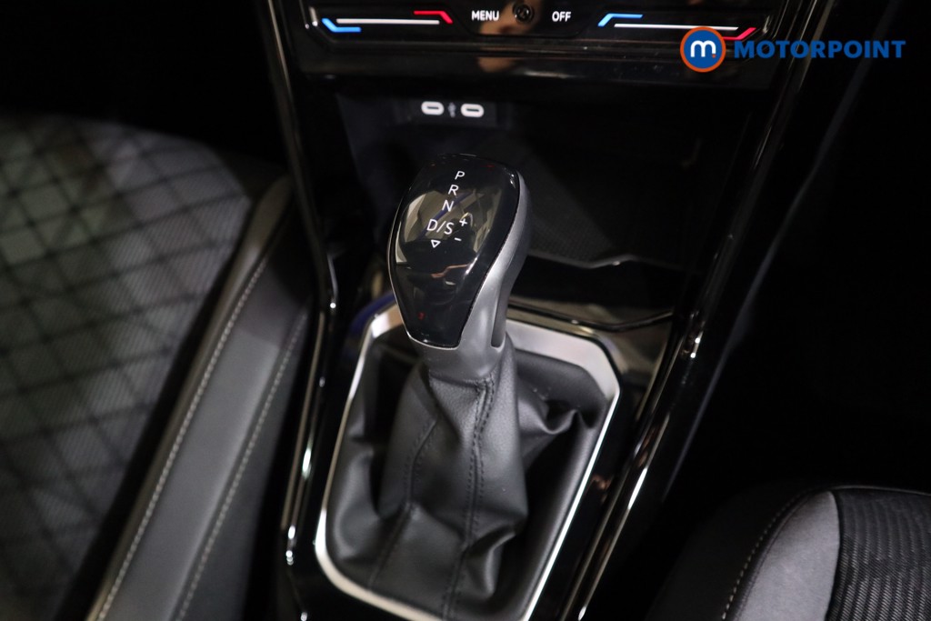 Used Volkswagen T-Roc 2023 for sale - 76933872: Photo 18