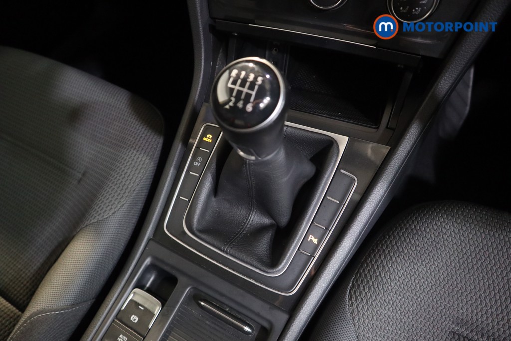 Used Volkswagen Golf 2018 for sale - 76076930: Photo 16