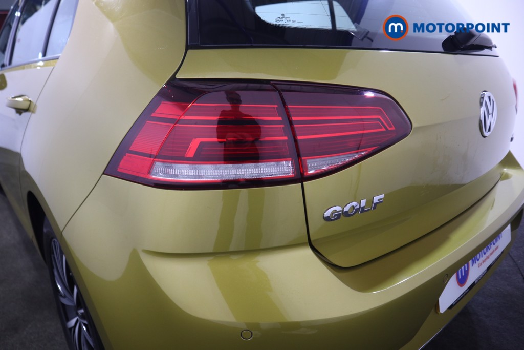 Used Volkswagen Golf 2018 for sale - 76076930: Photo 28