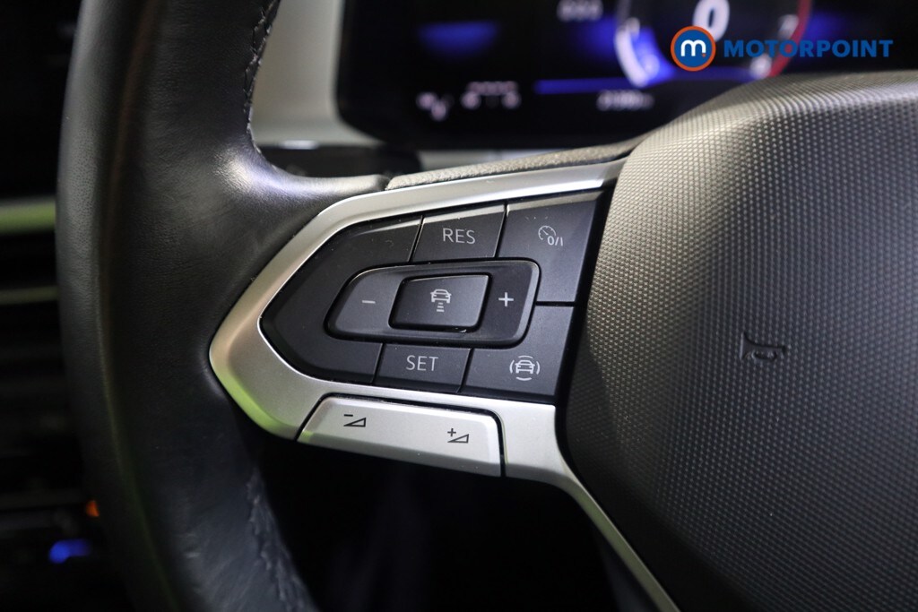 Used Volkswagen T-Roc 2023 for sale - 76209657: Photo 11