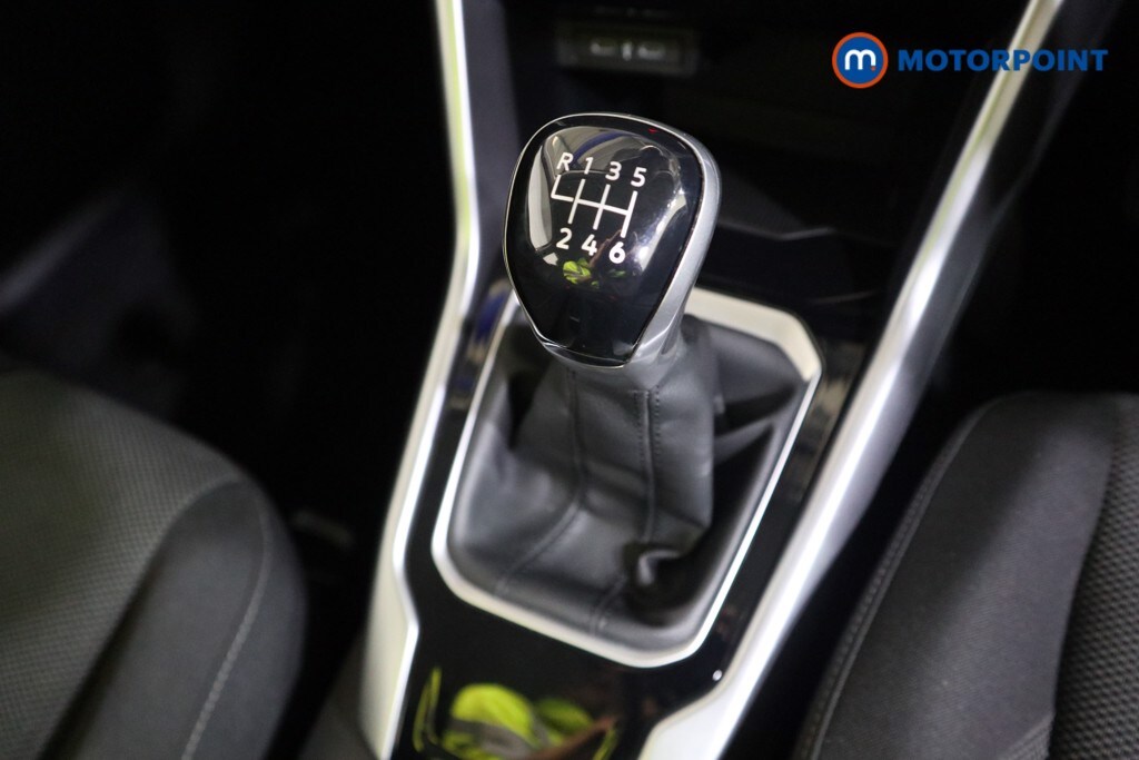 Used Volkswagen T-Roc 2023 for sale - 76209657: Photo 16